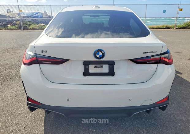 BMW i4