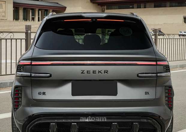 Zeekr 8X