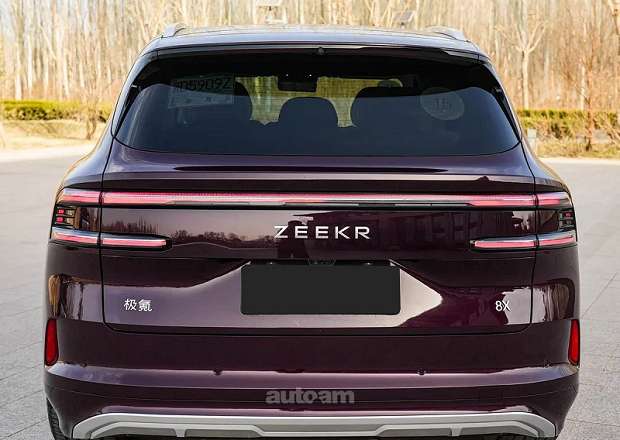 Zeekr 8X