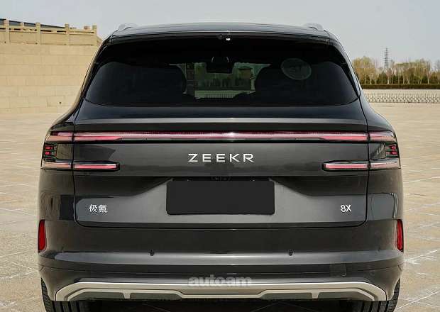 Zeekr 8X