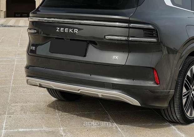 Zeekr 8X