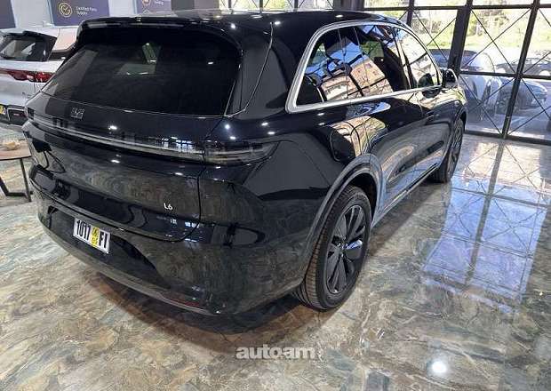 Lixiang i6