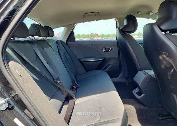 Kia K4