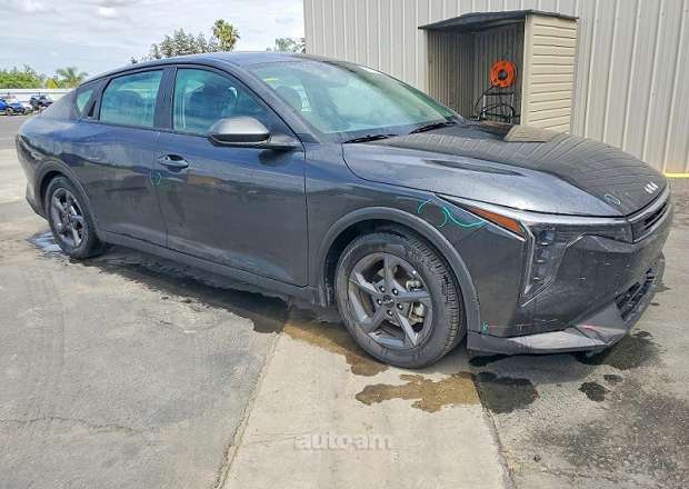 Kia K4