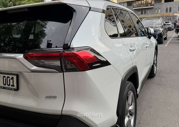 Toyota Rav 4