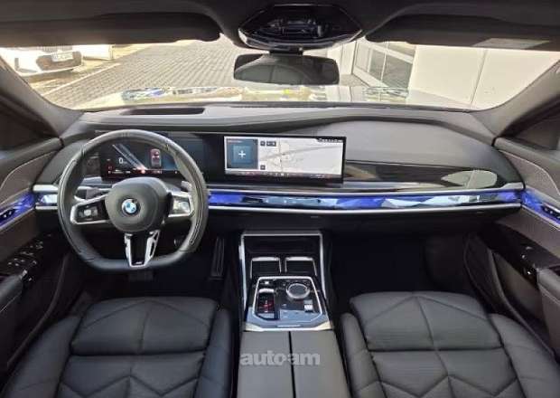 BMW 740