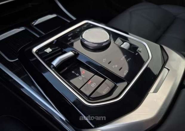 BMW 740
