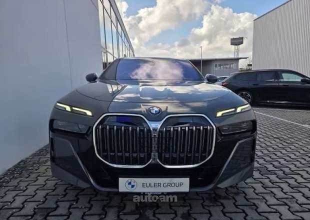 BMW 740