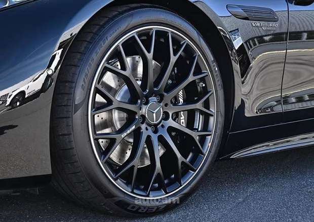 Mercedes-Benz SL 63 AMG