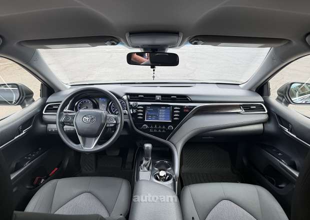 Toyota Camry 2018 — լուսանկար 7