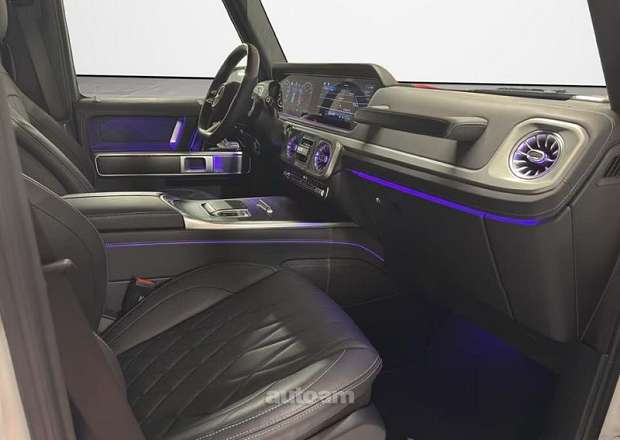 Mercedes-Benz G 500