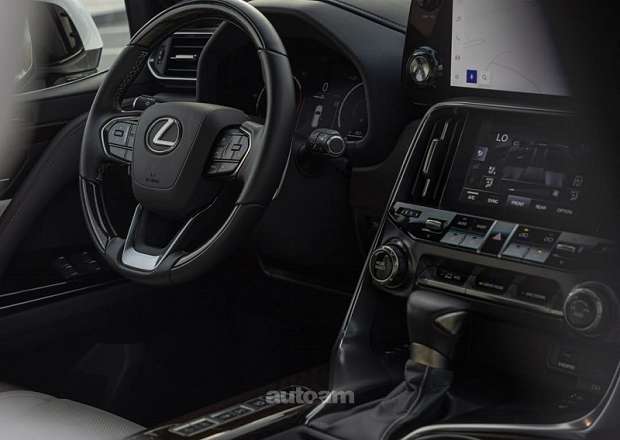 Lexus LX 600
