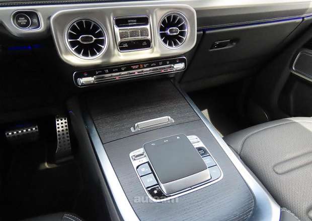 Mercedes-Benz G 400