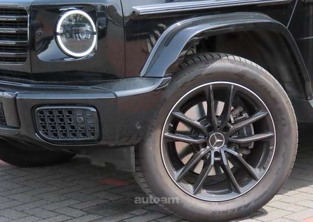 Mercedes-Benz G 400