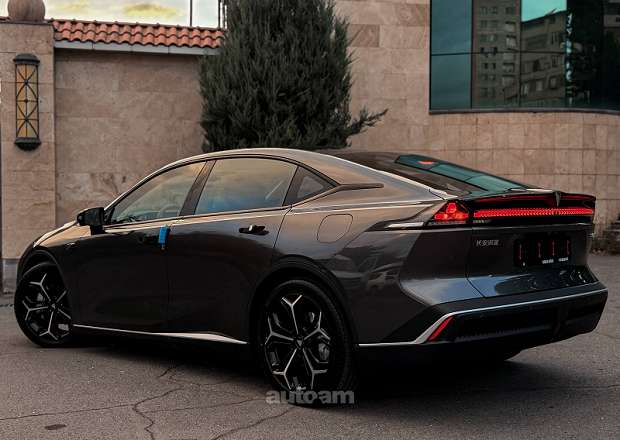 Changan Deepal SL03