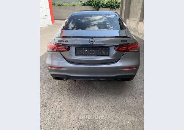 Mercedes-Benz E 200 2020 — photo 14