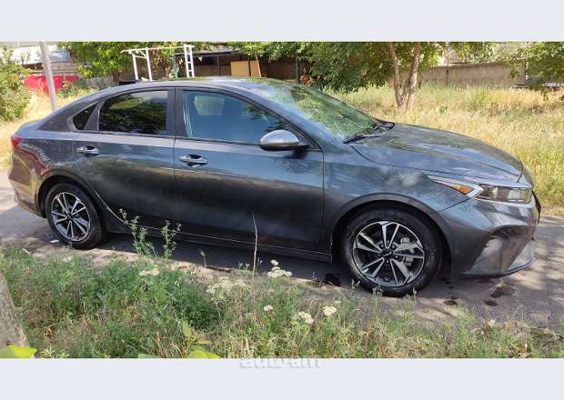 Kia Forte 2023 — photo 3