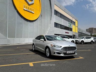 Ford Fusion  2013 