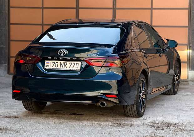 Toyota Camry 2018 — լուսանկար 4