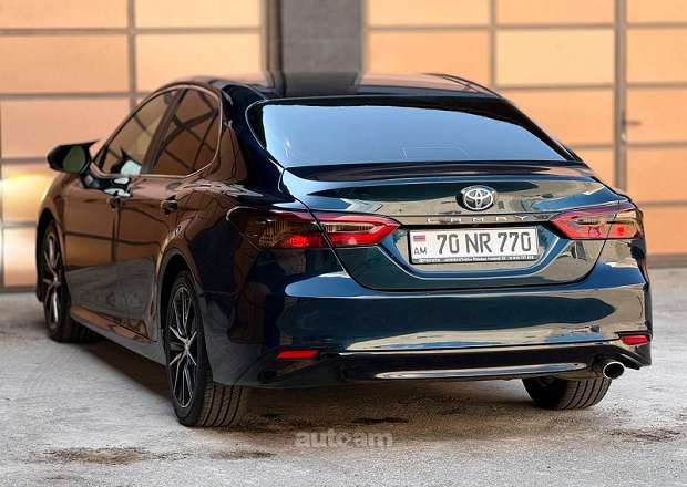 Toyota Camry 2018 — լուսանկար 5