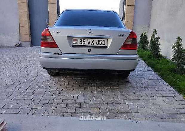 Mercedes-Benz 180