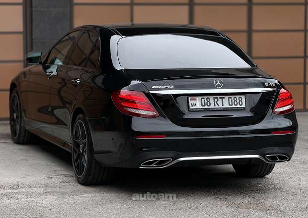 Mercedes-Benz E 43 AMG