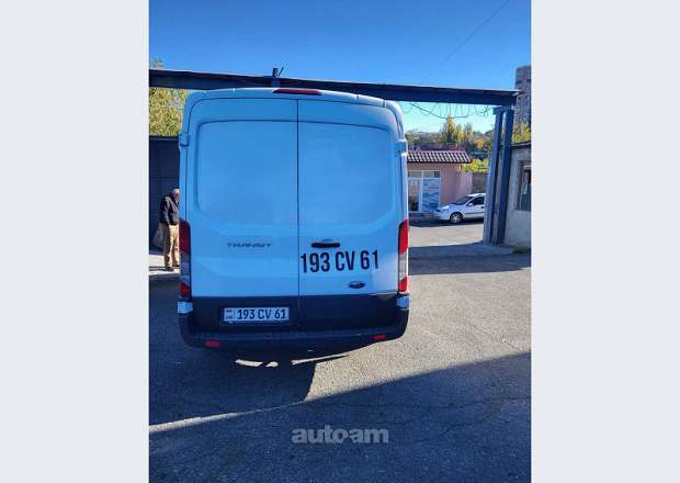 Ford Transit 2018 — լուսանկար 1
