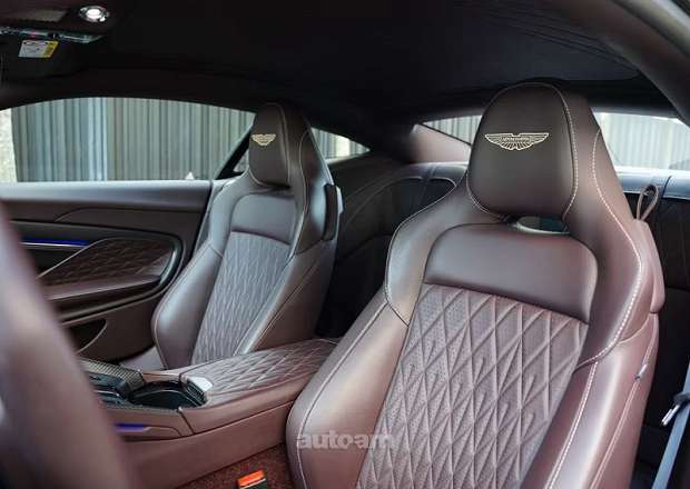 Aston Martin DB