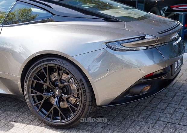 Aston Martin DB