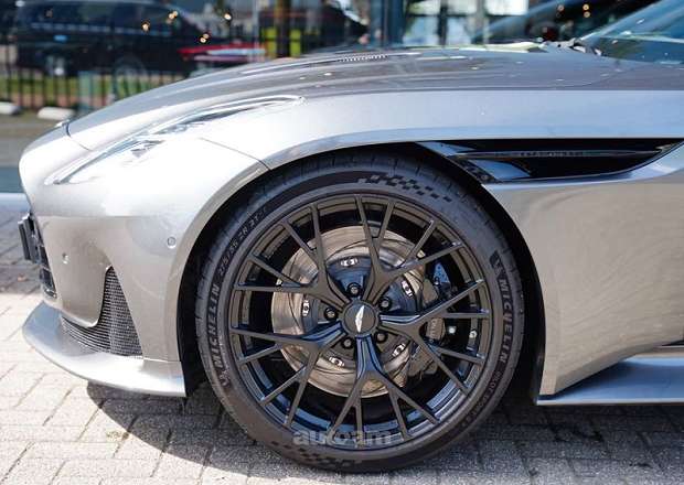 Aston Martin DB