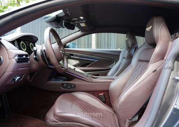 Aston Martin DB