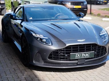 Aston Martin DB  2024 