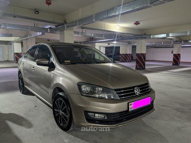 Volkswagen Polo  2016 