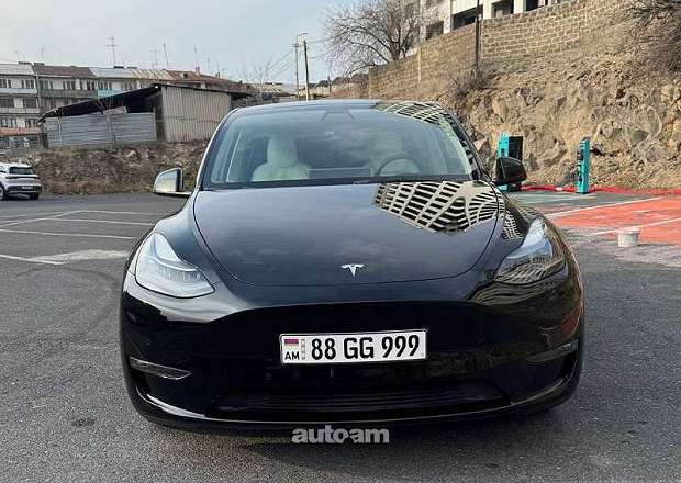Tesla Model Y 2022 — լուսանկար 2