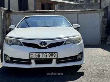 Toyota Camry  2013 