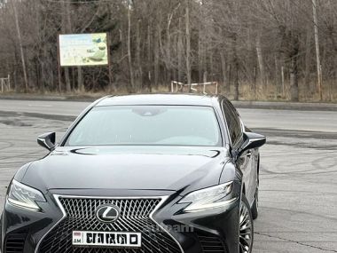 Lexus LS 500  2020 