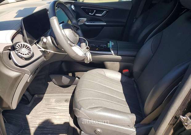 Mercedes-Benz EQE SUV