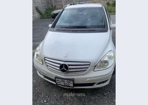 Mercedes-Benz B 170