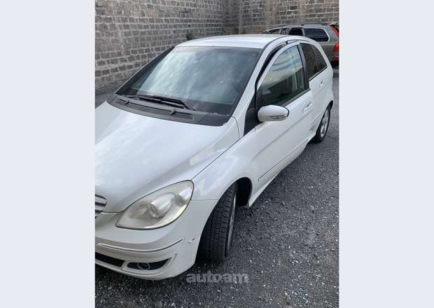Mercedes-Benz B 170