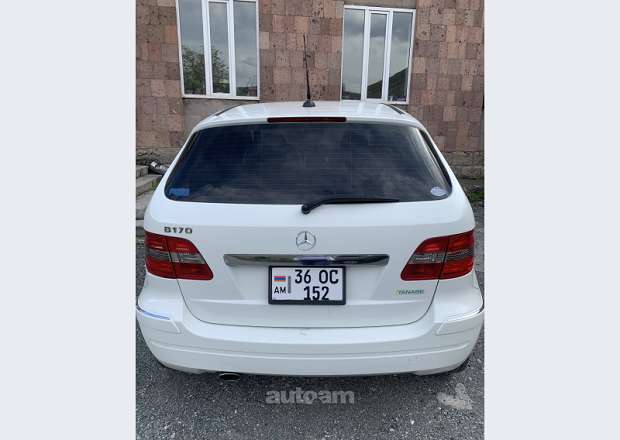Mercedes-Benz B 170