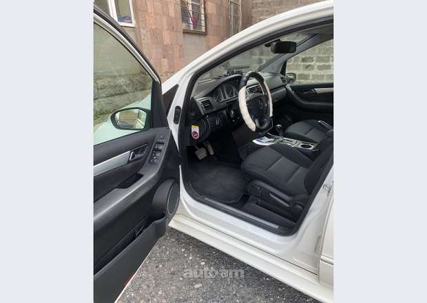 Mercedes-Benz B 170