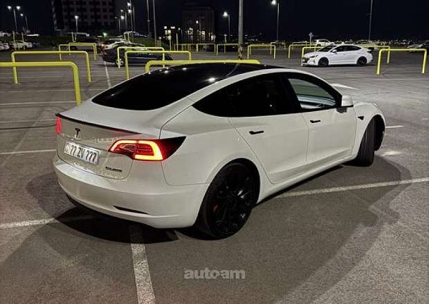 Tesla Model 3