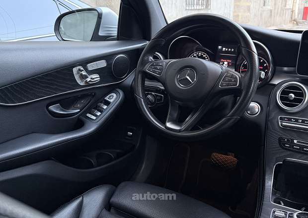 Mercedes-Benz GLC 300