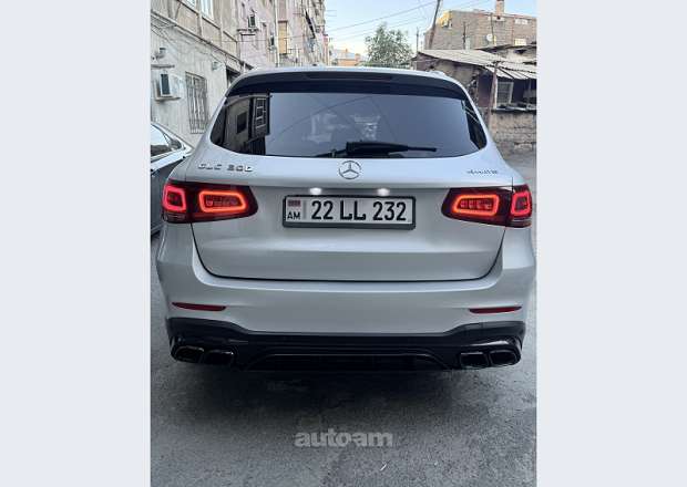 Mercedes-Benz GLC 300