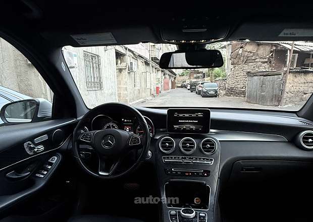 Mercedes-Benz GLC 300