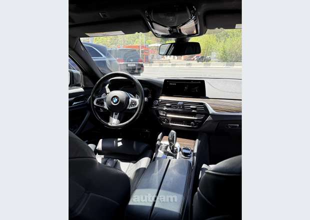 BMW 550