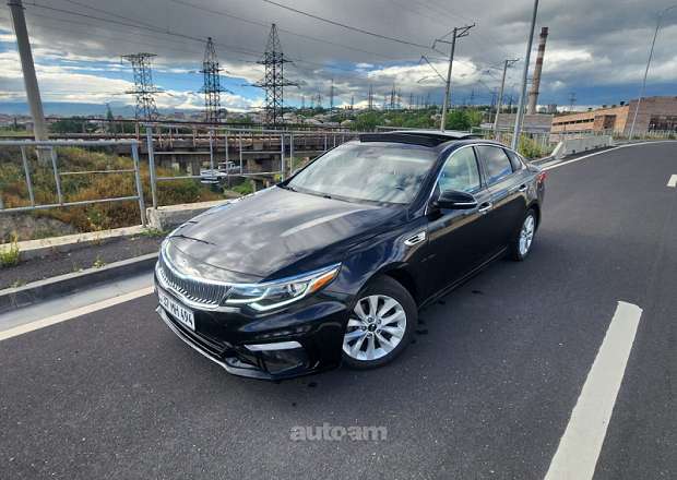 Kia Optima 2017 — լուսանկար 10