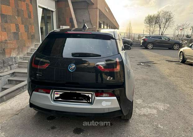BMW i3