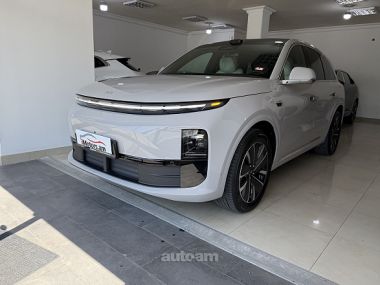 Lixiang Li L6  2025 