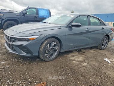 Hyundai Elantra  2025 